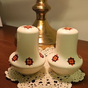 Decorative Ukranian Traditional Folk Art  Salt and Pepper Shakers